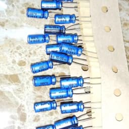 10Pcs/100Pcs Original Nichicon AUDIO KT Series 5X11mm 50V10uF Audiophile Electrolytic Capacitors 105 degrees