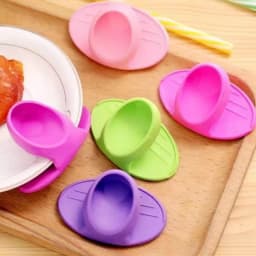 2PCS Silicone Insulated Finger Covers Oven Microwave Insulated Gloves High Temperature Resistant Thickened Insulated Mat Gift