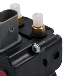 Suspension Air Ride Supply Solenoid Valve for BMW X5 2007-2013 37206789937 new
