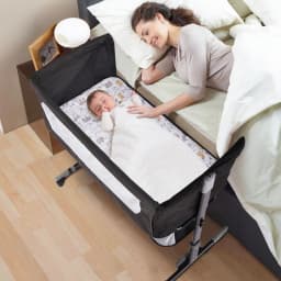Baby Crib, Co-sleeping with Mattress, Adjustable Height and Incline, 4 Wheels with Lock, Attaches to Parents' Bed, Ventilated