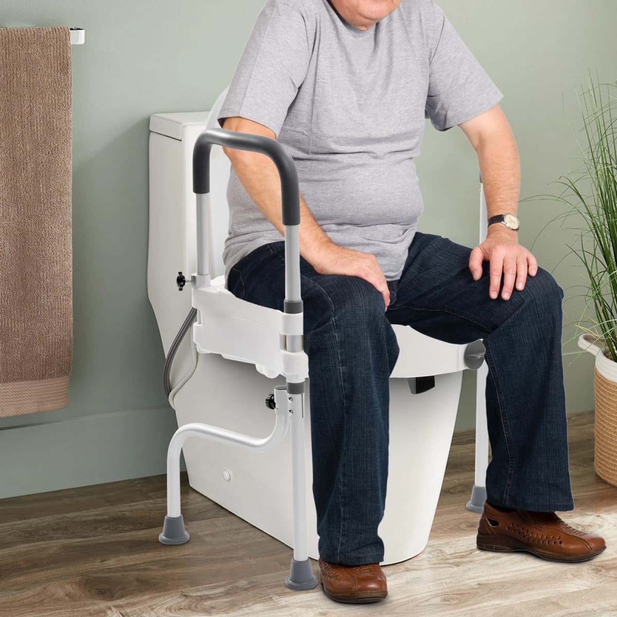 White Elderly Aluminum Alloy Toilet Height Pad With Armrest Toilet Seat Raiser & Safety Frames for Elder Suitable For Disabled