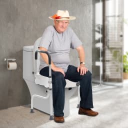 White Elderly Aluminum Alloy Toilet Height Pad With Armrest Toilet Seat Raiser & Safety Frames for Elder Suitable For Disabled