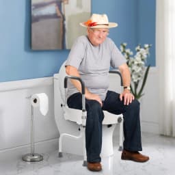 White Elderly Aluminum Alloy Toilet Height Pad With Armrest Toilet Seat Raiser & Safety Frames for Elder Suitable For Disabled