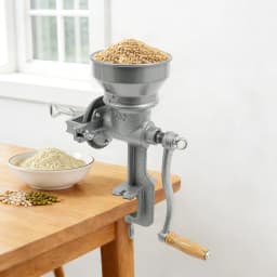 Manual Grain Grinder Stainless Steel Hand Crank Grain Grinding Tool Home Kitchen Wheat Corn Nut Mill Grinding Machine