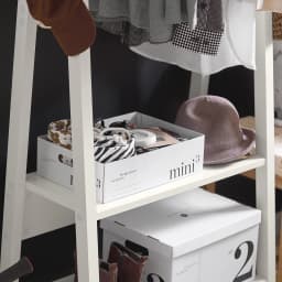 SoBuy FRG59-W dresses stand with 2 shelves, Modern Hanging Bar & Freestanding dresses stand for Bedroom & Hallway White
