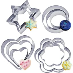 Ausstechform Set, Taozoey 12 Stück Ausstechformen Weihnachten Edelstahl, Plätzchen Ausstecher Mini,