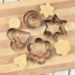 Ausstechform Set, Taozoey 12 Stück Ausstechformen Weihnachten Edelstahl, Plätzchen Ausstecher Mini,