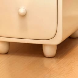 Girl Cute Nightstand Minimalist Woman Space Saving Luxury Bedside Table Modern Decoration Mesitas De Noche Furniture Bedroom