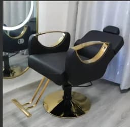 Cheap Personalized Barber Chair Folding White Design Hairstylist Barber Chair Nordic Adjustable Silla Barberia Salon Furniture