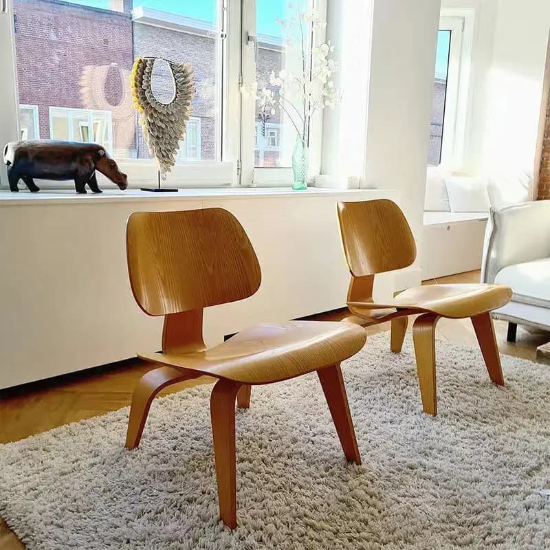 Nordic Creative Design Chair Can Be Used for Leisure Outdoor Balcony Solid Wood Small Low Chair Stool or Hostel Leisure Chair