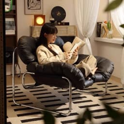 Leather Single Sofa Chair Nordic Sofa Backrest Armchair Retro Light Luxury Living Room Furniture Individual Reclining Chair