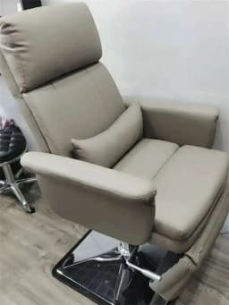 Professional Barber Chairs Designer Reclining Beauty Chair Luxury Salon Furniture Beauty Salon Lift Eyelash Nail Art Sofa Chair