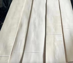 0.5mm Canada Maple Pattern Natural Wood Veneer Furniture Cabinet Doors Deror DIY Woodworking Craft Wall Paneling Veneer 250X18cm