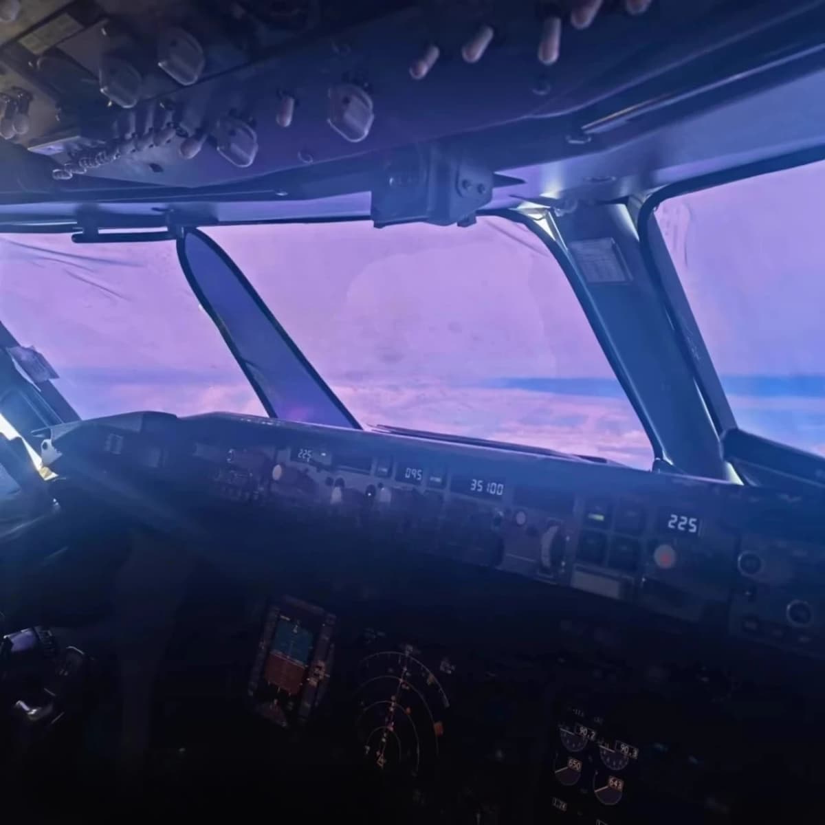Suitable for B777 window sunshades, portable sunshades, and sunshade insulation