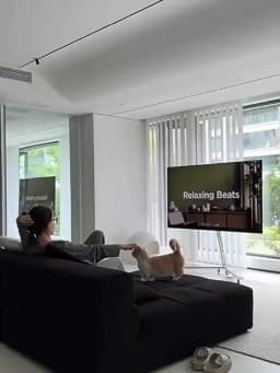 MOMO TV Floor Standing Stand Movable Living Room Bedroom Silver Wing With Wheels 55 Inch 65 Inch Vertical TV Stand