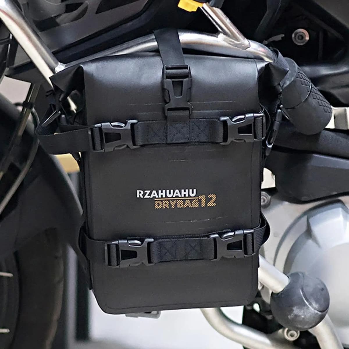 Tail Bag Rack Bag Professional Black Reflective Strips Universal Back Seat Saddle Bag Sissy Bar Bag 4L Motorcycle Dry Bag