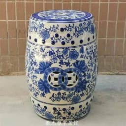 White Porcelain and Drawn Blue Shoe Hand Changing Stool Ceramic Drum Bathroom Neoclassical Imitation Sitting Stool Low Round