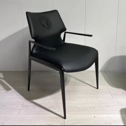 Italian Modern Dining Chair Luxury High Back Armchair for Open Kitchens & Model Homes Designer-Approved Restaurant Chair