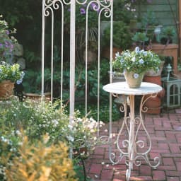Outdoor Metal Iron Round Side Table Vintage White Finish Rustic Garden Table Decorative Balcony Accent Patio Flower Rack