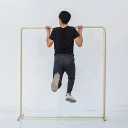 Luxury Gold Clothes Rack Iron Art Stylish Clothing Rack with 100-150CM Length for High-End Home Interior Retail Store Decoration