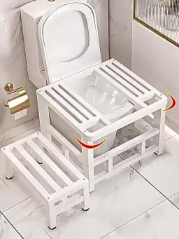 The toilet seat is changed to a squatting toilet squatting pit artifact. The toilet seat is changed to a squatting toilet