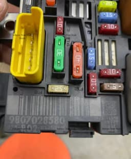 Fuse Box Control Unit BSM-R01 R02