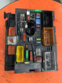 Fuse Box Control Unit BSM-R01 R02