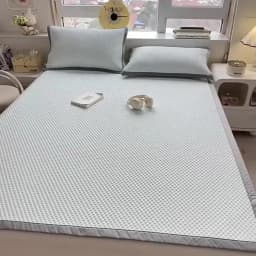 Summer Cooling Mattress Breathable Skin-friendly Ice Silk Bed Mat Pad Washable Smooth Air Condition Cushion 90/120/150/180*200cm