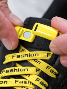 Magnetic Shoelaces Without ties Elastic No tie Shoe laces for Sneakers Lazy Shoelace Magnetic Lock One Size Fits All Kids Adult