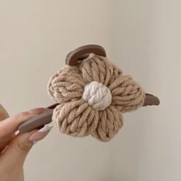 New Fashion Woolen Flower Hair Claw For Woman Elegant Hair Clips Barrette Crab Headband Ponytail Headwear Hair Accessories