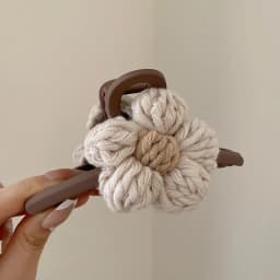 New Fashion Woolen Flower Hair Claw For Woman Elegant Hair Clips Barrette Crab Headband Ponytail Headwear Hair Accessories