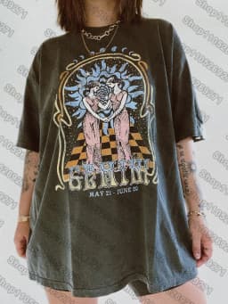 12 Zodiac Signs Dark Gray Printed T-Shirt — Libra, Leo, Aries, Sagittarius, Gemini Short-sleeved Retro Street Y2K Fashion Tops