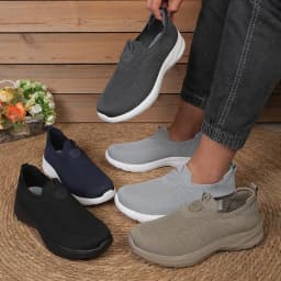Men's Ultra-Light Casual Shoes Breathable Mesh Slip-On Walking Shoes Comfortable And Thin for Men Free Shipping