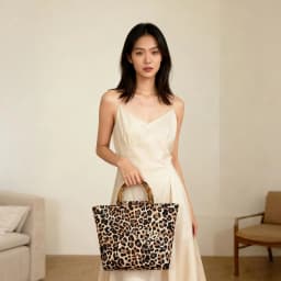 Fashion Leopard Print Women's Tote Handbag, High-Quality Bamboo Handle Design, Ins-Style Women's Winter Handbag