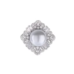 Elegant, High-Quality Geometric Square Pearl Magnetic Brooch: Modest Blouse Neckline Fastener and Accessory for Women