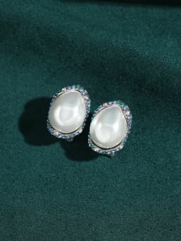 Vintage Pearl Stud Earrings Woman Elegant Jewelry Silver Color Accessories Rhinestone Luxury Irregular Designer Wedding New 2026
