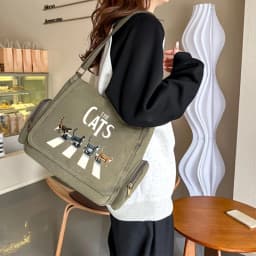 Retro Womens Messenger Bag Canvas Quirky Cat Print Large Capacity Crossbody Bag Daily Use Mens Shoulder Bag