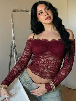 Hugcitar Women Elegant Lace Slash Neck Long Sleeve Sexy See Through Ruffles Crop T-Shirt Top Female Clothes Birthday Night Club