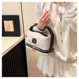New in Metal Label Retro Luxury Canvas Handheld Makeup Bag with High Quality and Multi Functional Travel Storage Bag