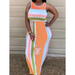 Large sleeveless round neck striped dress with fashionable print, sexy streetwear, hip hugging skirt for women
