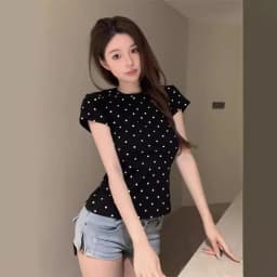 2026 New Women's vintage polka dot print short-sleeved fitted casual T-shirt with a round neck