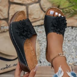 2026 New Women Slippers Elegant Platform Slippers Fashion Slides Women Casual Wedges Shoes Women Summer Soft Heels Sandals