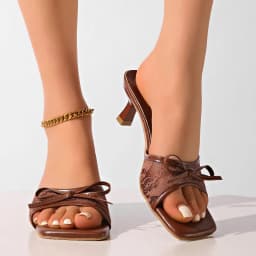 *Summer Comfortable and Elegant Fish Mouth Bow Casual Slippers for Women's Fashion New Style Square Head Mesh High Heel Slippers