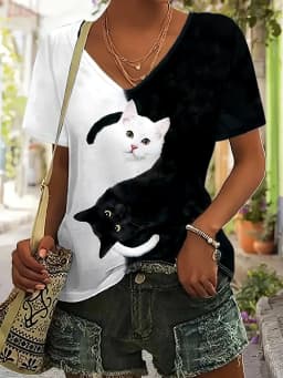 Healing Playful Cat Print Casual T Shirt V Neck Short Sleeve Tee For Women Summer Holiday Travel And Daily Outfits