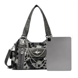 Retro Punk Women Crossbody Bag Metal Chain Multi Pocket Large Capacity PU Adjustable Strap Shoulder Bag for Commute Shopping