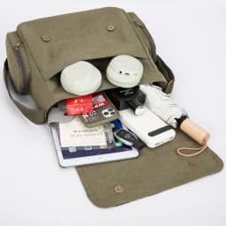 Vintage Womens Shoulder Bag Canvas Frog Print Large Capacity Crossbody Laptop Bag Daily Use Messenger Bag