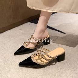 2026 New Pointed Rivet Women's Sandals High Heels Root Root Women's Slippers Luxury Women's Shoes Lacquer Leather Women's Shoes
