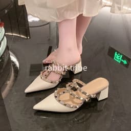 2026 New Pointed Rivet Women's Sandals High Heels Root Root Women's Slippers Luxury Women's Shoes Lacquer Leather Women's Shoes