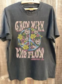 Pattern charcoal neutral T-shirt Woodstock Grow with The Flow Band