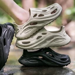 Soft Thick Bottom Non Slip Outdoor Slippers Men Summer 2026 Breathable Hollow Out Clogs Man Waterproof EVA Water Shoes Sneakers
